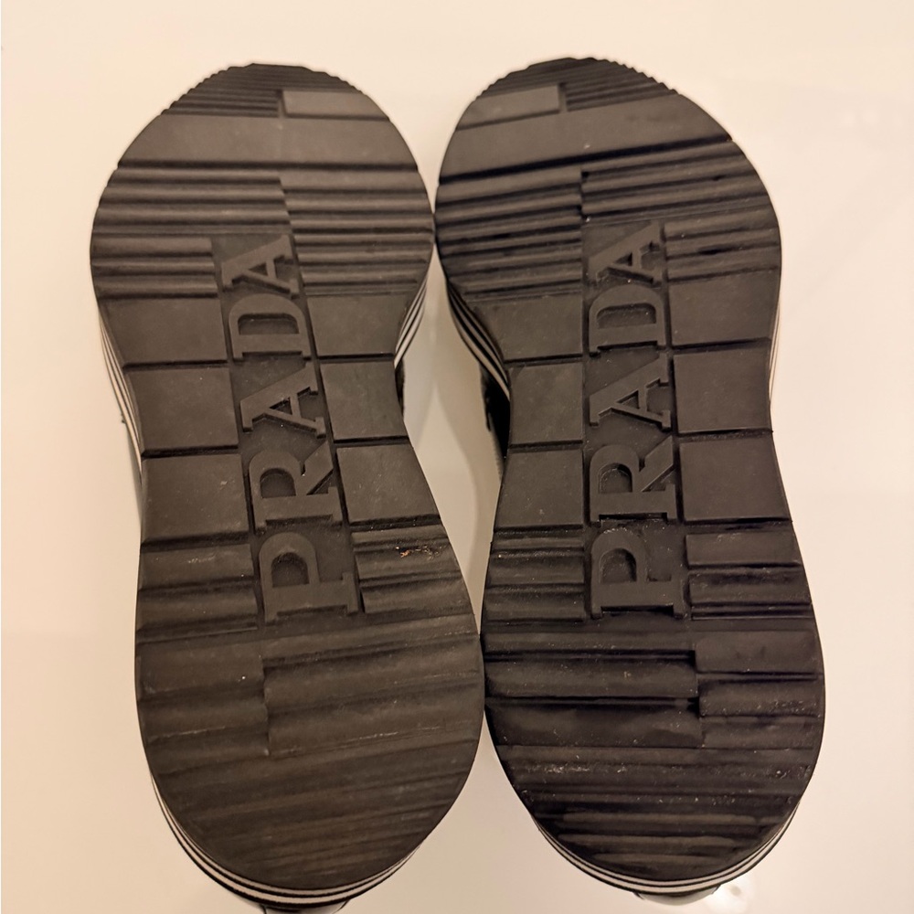 Prada Men's Black Leather Platform Brogues - Picture 6 of 6